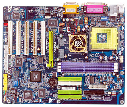 Gigabyte GA-7VAXP-A Ultra KT400A-moederbord
