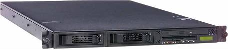 Newisys 2100 1U dual Opteron rackmount (voorkant)