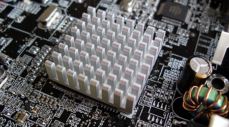 Close-up AOpen AK79G Tube moederbord
