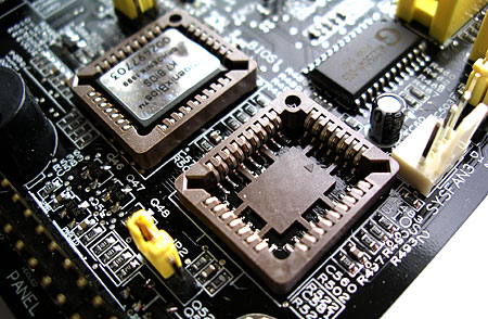 Close-up AOpen AX4GE Tube-G moederbord