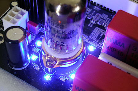Close-up AOpen AX4GE Tube-G moederbord