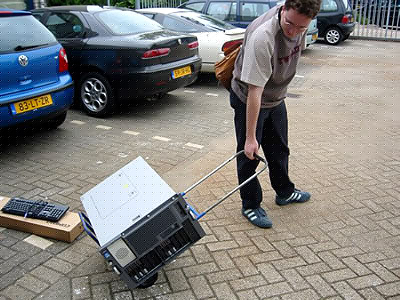 Serverupgrade 17-06-2003: Kees loopt aan