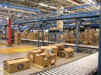 Dell - Hundreds of carton boxes containing PCs, servers, notebooks, etc. (klein)