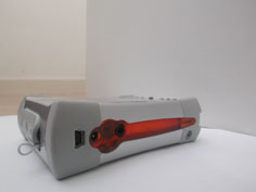 AV320-usbside