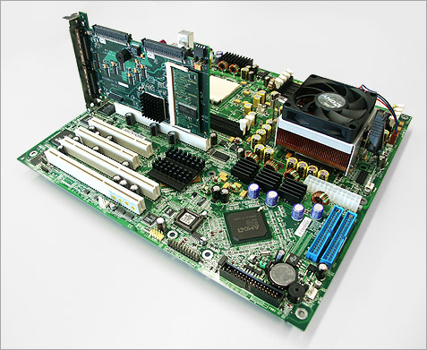 MSI K8D Master + Mylex AcceleRAID 600 MSI K8D Master + Mylex AcceleRAID 600