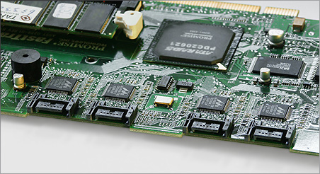 Promise FastTrak S150 SX4 SATA-connectoren Promise FastTrak S150 SX4 SATA-connectoren