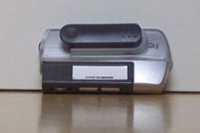 MuVo NX, in houder (achterkant)