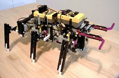 High-tech Lego Mindstorms-robot (kleiner)