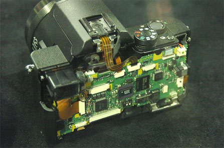 Panasonic FZ10 met open rug