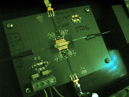 IDF 2004 - Photonics - Testchip closeup