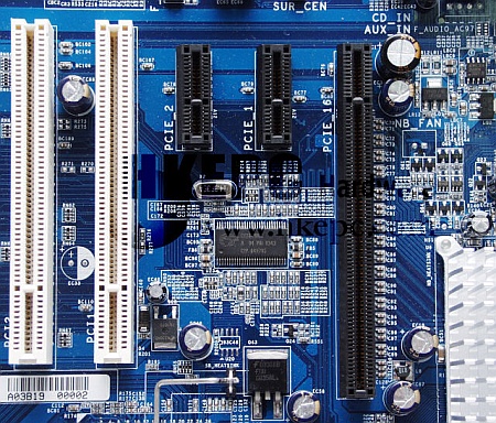 PCI Express x1 vs. x16 PCI Express x1 vs. x16