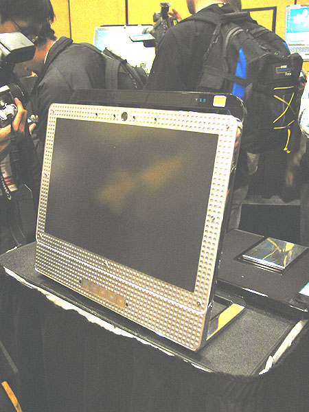 IDF 2004 - Sonora concepts - EPC achtige