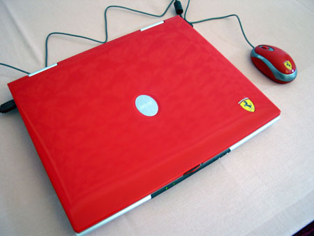IDF 2004 - AMD - Acer Ferrari Notebook