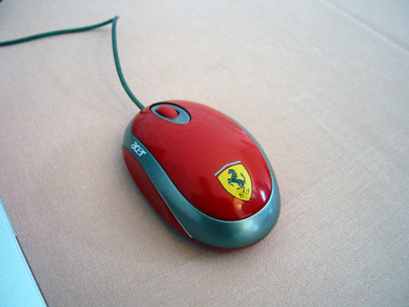 IDF 2004 - AMD - Acer Ferrari muis