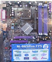 CeBIT 2004: Soltek 865Pro-775 (i865PE+Socket 775) (klein)