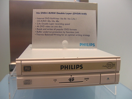 CeBIT 2004: Philips DVDR1648 double layer