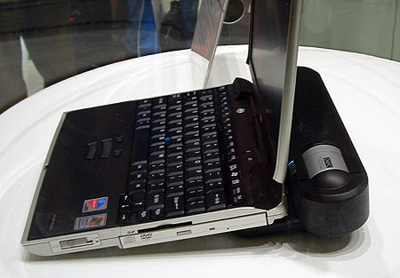 Toshiba direct methanol fuel cell