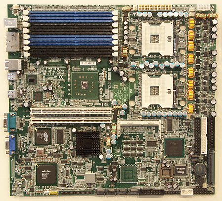 CeBIT 2004: Tyan Thunder GC-SLX