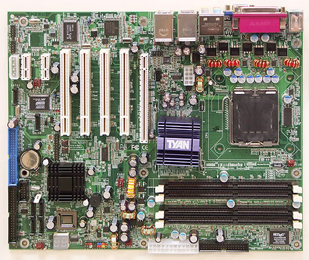 CeBIT 2004: Tyan Tomcat i915