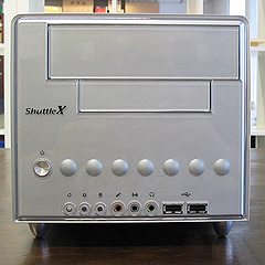 Shuttle ST62K Barebone: Front view 240px