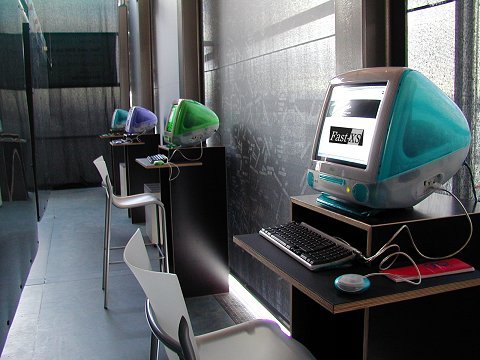 Internet-illustratie / Internetcafé (Fast-XS-versie)