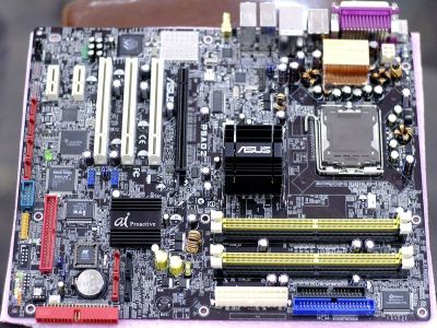Asus p5AD2 Premium (klein) Asus p5AD2 Premium (klein)