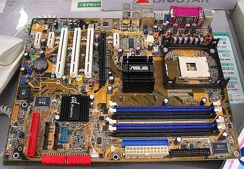 Asus P4GD1-moederbord 