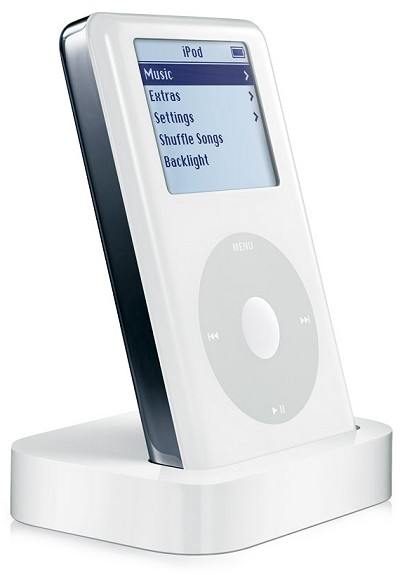 Nieuwe Apple iPod in cradle (kleiner)
