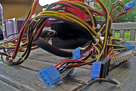 Cooler Master Real Power 450W-review illlustratie