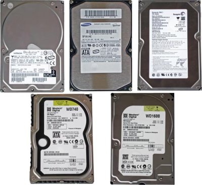 Vijf Serial ATA-harddisks