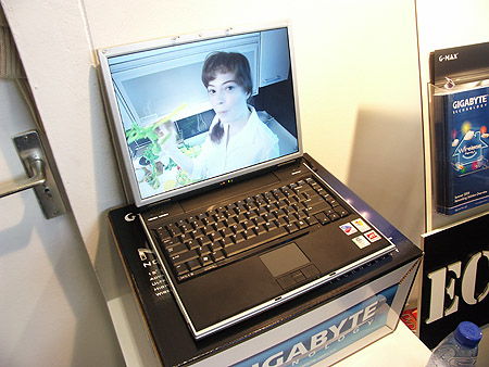DID 2004: Gigabyte barebone notebook DID 2004: Gigabyte barebone notebook