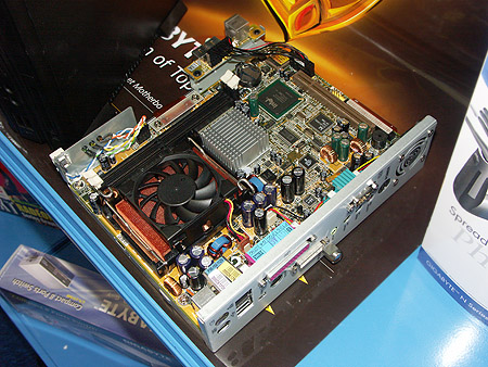 DID 2004: Gigabyte mini barebone DID 2004: Gigabyte mini barebone
