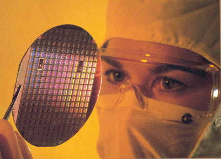 Astronaut met wafer Astronaut met wafer