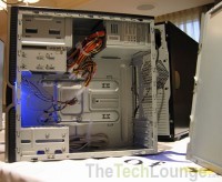 Antec BK640 MicroBTX binnenkant (klein)