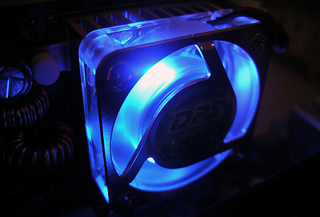 Gigabyte GA-K8NXP-SLI moederbord close-up Gigabyte GA-K8NXP-SLI moederbord close-up
