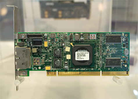 CeBIT 2005: Adaptec ASA-7222C iSCSI-controller CeBIT 2005: Adaptec ASA-7222C iSCSI-controller