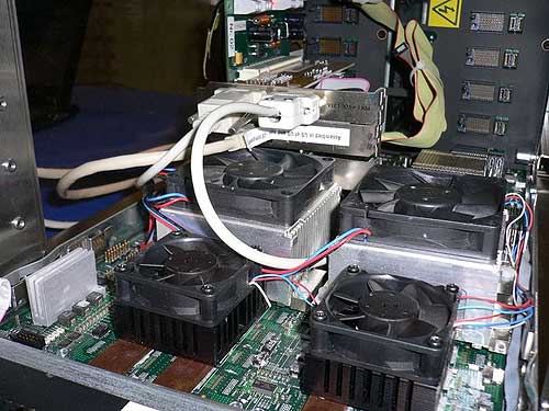 Cell blade prototype met veel koelers