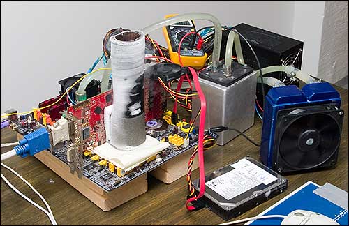 X1800 XT @ 1GHz/2GHz X1800 XT @ 1GHz/2GHz
