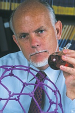 Richard E Smalley (150 pixels)
