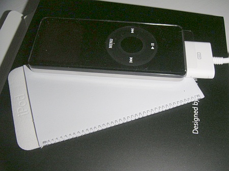 Apple iPod nano met sleeve