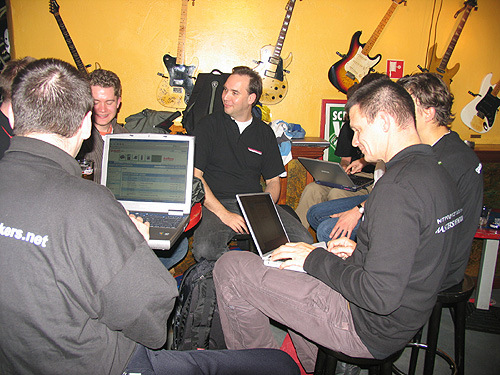 HCC Dagen 2005 - Tweakers. net HCC Crew @ Stairway