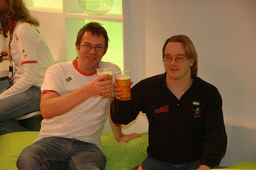 HCC Dagen 2005 - TweakDSL en Cambrium aan het bier :9 HCC Dagen 2005 - TweakDSL en Cambrium aan het bier :9