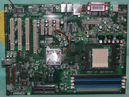 ULi M1697-referentiebord ULi M1697-referentiebord