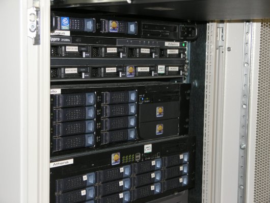 Serveronderhoud 28-02-2006: Artemis en Apollo