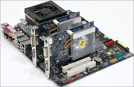 Twee MultiChrome-kaarten op Asus A8R32-MVP Deluxe-moederbord
