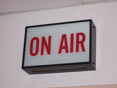 On Air bordje On Air bordje