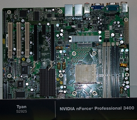 Tyan S2925 met nForce Pro Tyan S2925 met nForce Pro