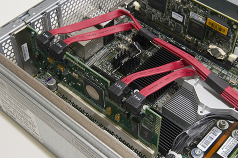 Sun T2000 – SAS controller Sun T2000 – SAS controller
