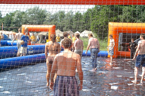Campzone 2006 - Zeepvoetbal (2) Campzone 2006 - Zeepvoetbal (2)