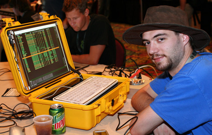 Kyle Williams met Janus Computer Kyle Williams met Janus Computer